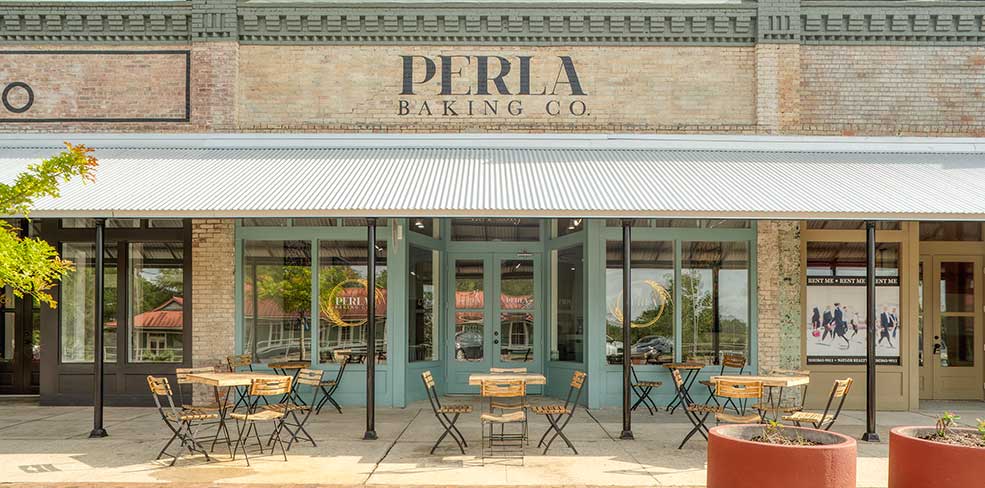 Storefront of quaint local cafe and bakery in Downtown DeFuniak Springs, FL